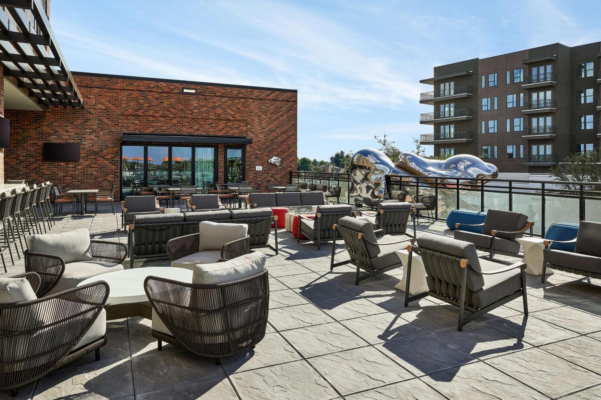 Lively Hotel On Oak Oklahoma City, Tapestry By Hilton Exterior photo