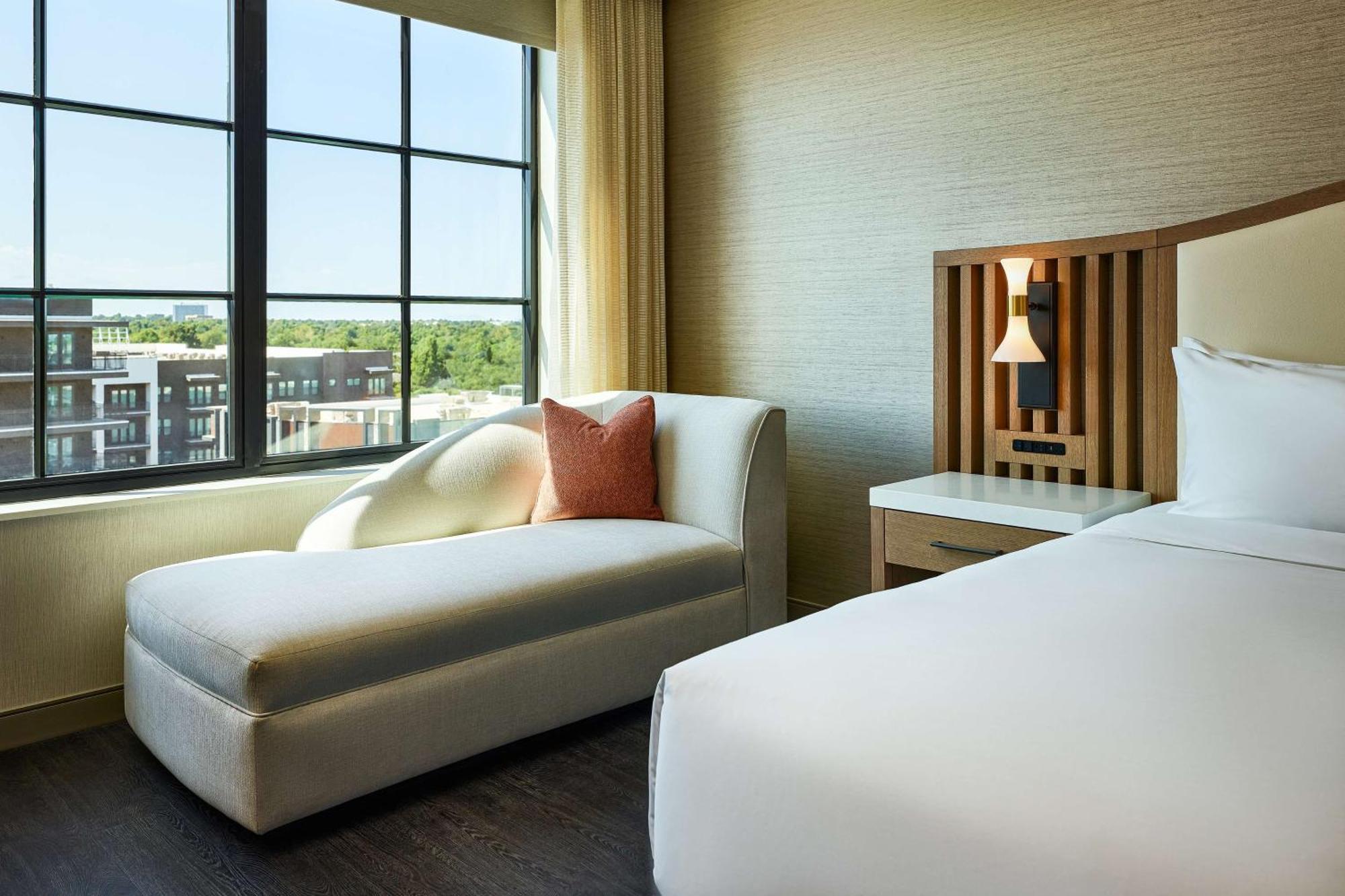 Lively Hotel On Oak Oklahoma City, Tapestry By Hilton Exterior photo